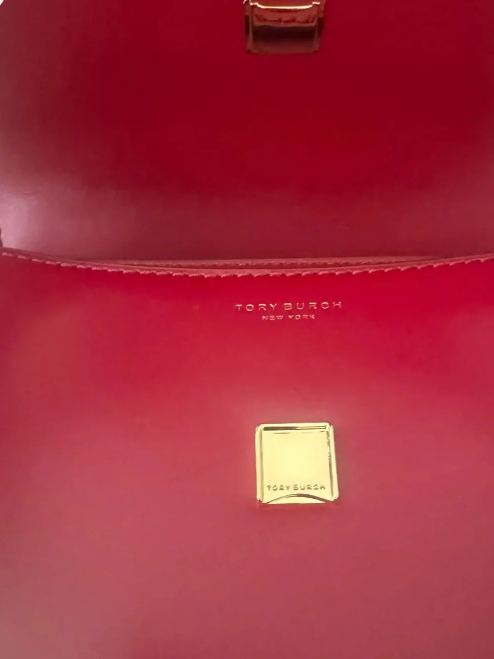 Tory Burch Britten Chain Shoulder Bag with Gold Logo - Picture 6 of 9